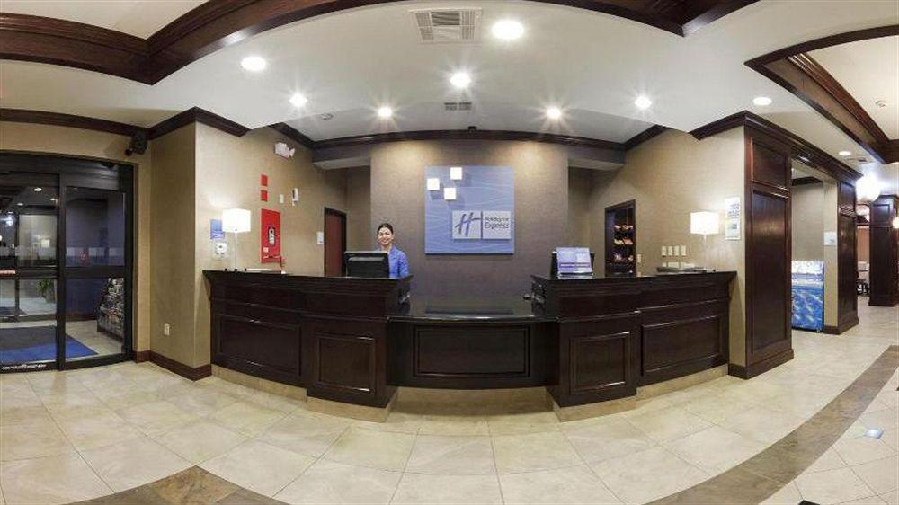 Red Lion Inn & Suites Mineral Wells Экстерьер фото