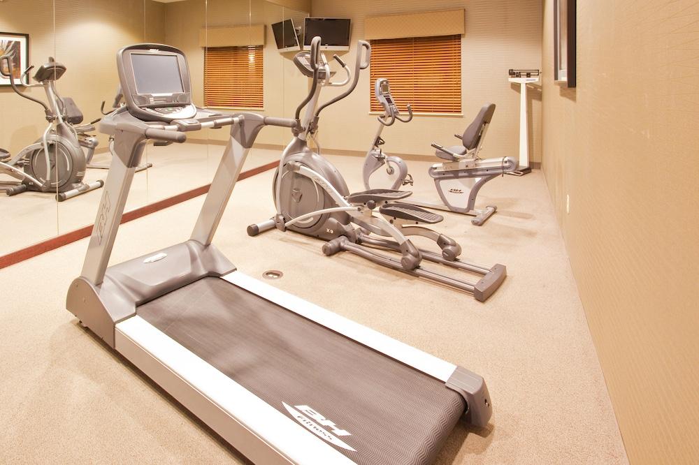 Red Lion Inn & Suites Mineral Wells Экстерьер фото